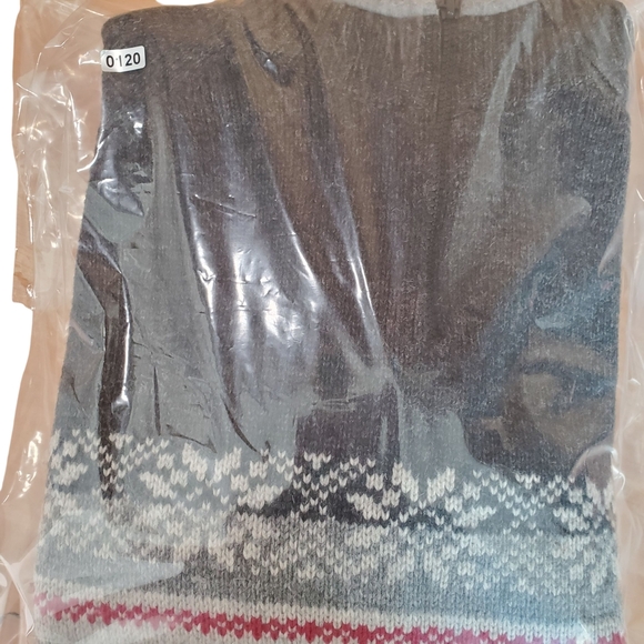 Woolrich Women's Gray & Red Patterned Turtleneck Sweater. Quarter Zip. XL. 0120 - Picture 9 of 10